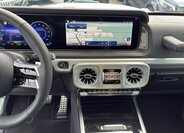 Mercedes-Benz Třídy G SUV / Terénní 0,0 432 kw