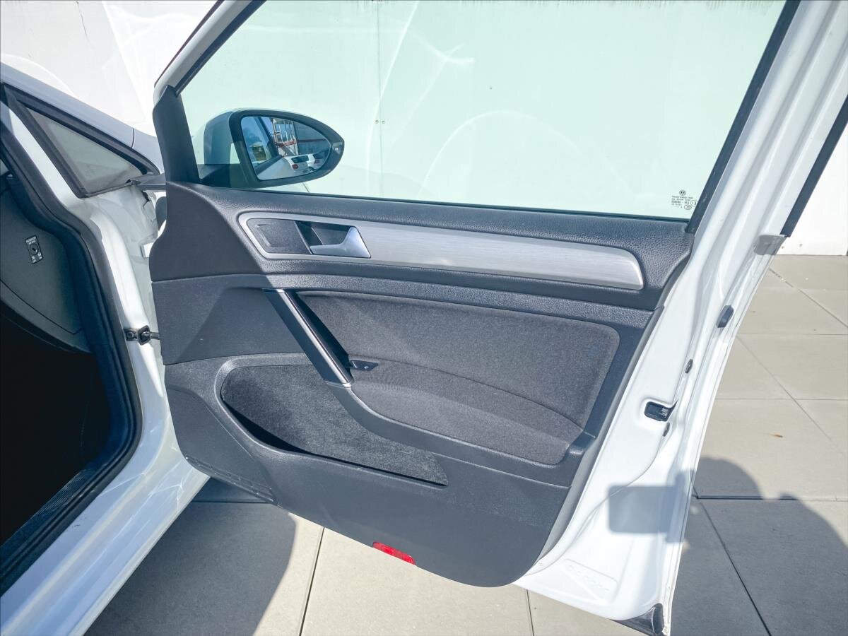 Volkswagen Golf Hatchback 1,4 l 81 kw