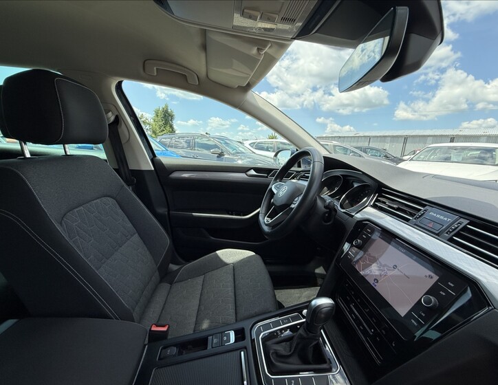 Volkswagen Passat 35