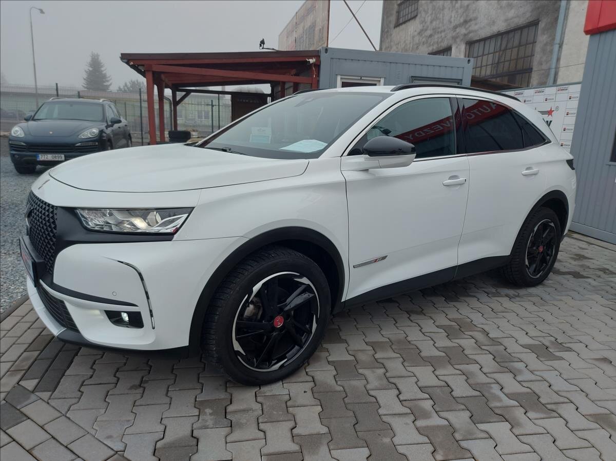 DS Automobiles DS7 Crossback SUV / Terénní 1,6 l 133 kw