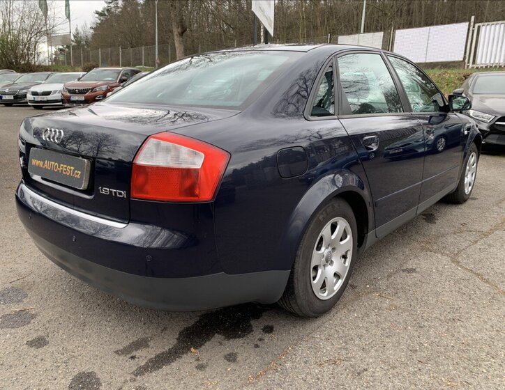 Audi A4 Sedan / Limuzína 1,9 l 74 kw