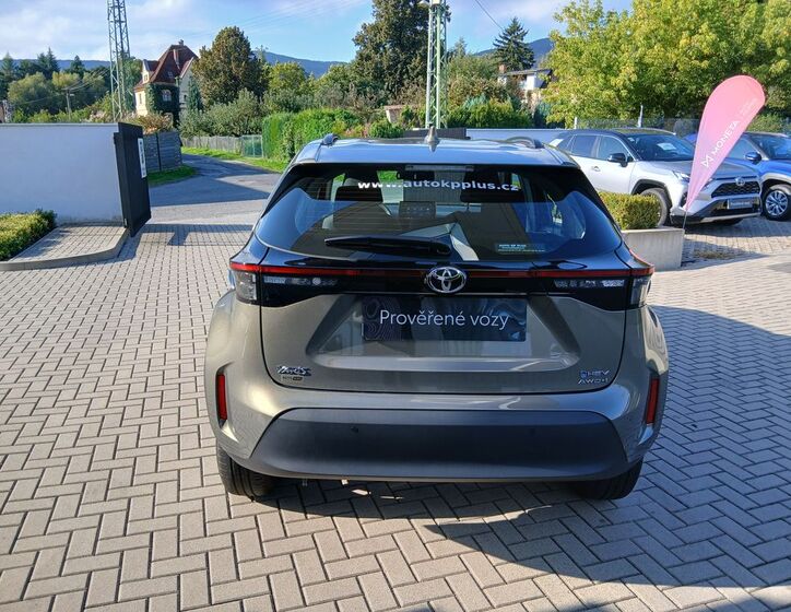 Toyota Yaris Cross 5