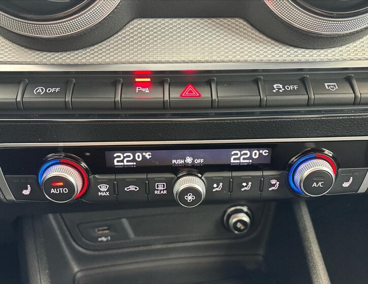 Audi Q2 SUV / Terénní 1,5 l 110 kw