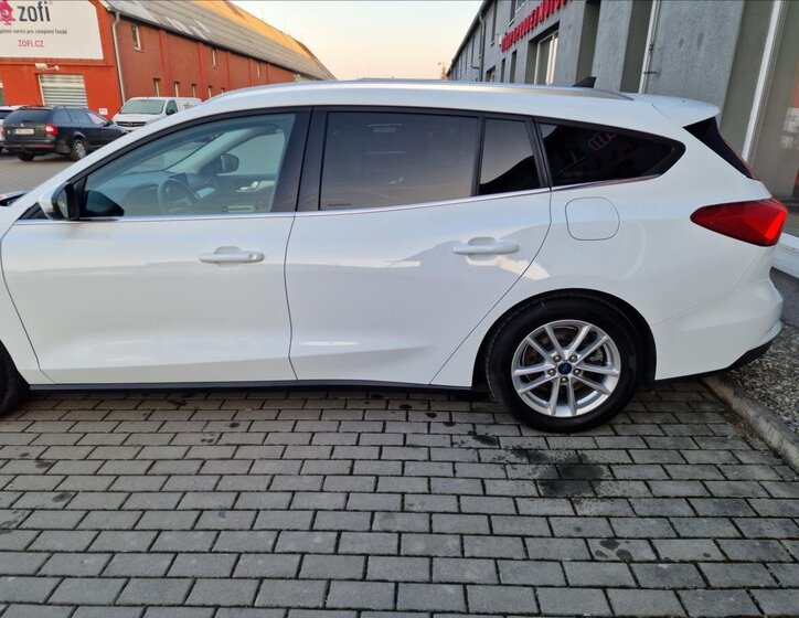 Ford Focus Kombi 1,5 l 88 kw