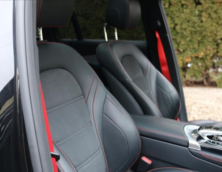 Mercedes-Benz GLC SUV / Terénní 3,0 l 270 kw