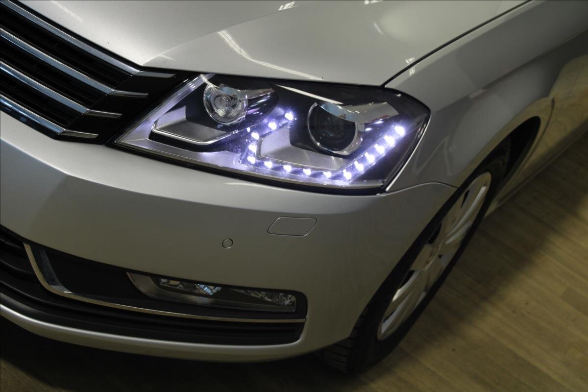 Volkswagen Passat Kombi 2,0 l 103 kw