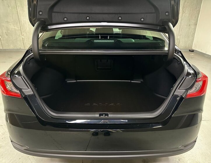 Toyota Camry Sedan / Limuzína 2,5 l 160 kw