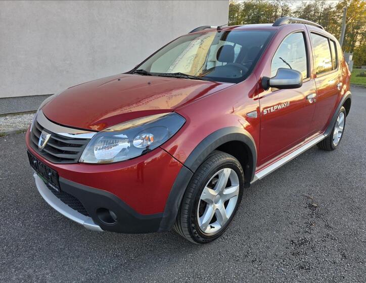 Dacia Sandero 1