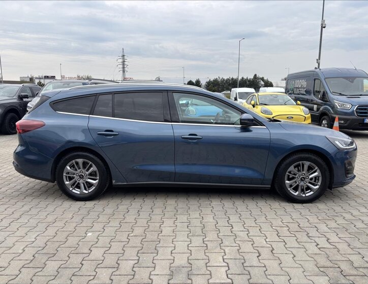 Ford Focus Kombi 999,0 114 kw