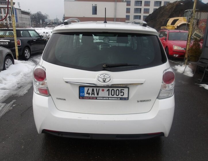 Toyota Verso MPV 1,6 l 82 kw