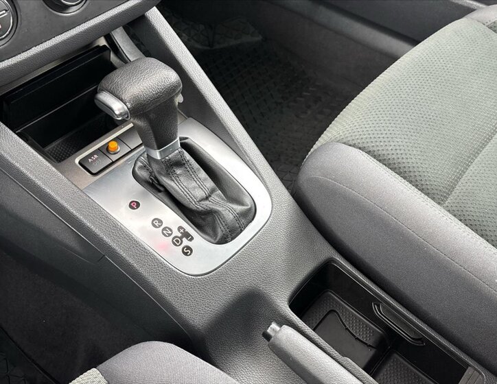 Volkswagen Golf Hatchback 1,6 l 75 kw