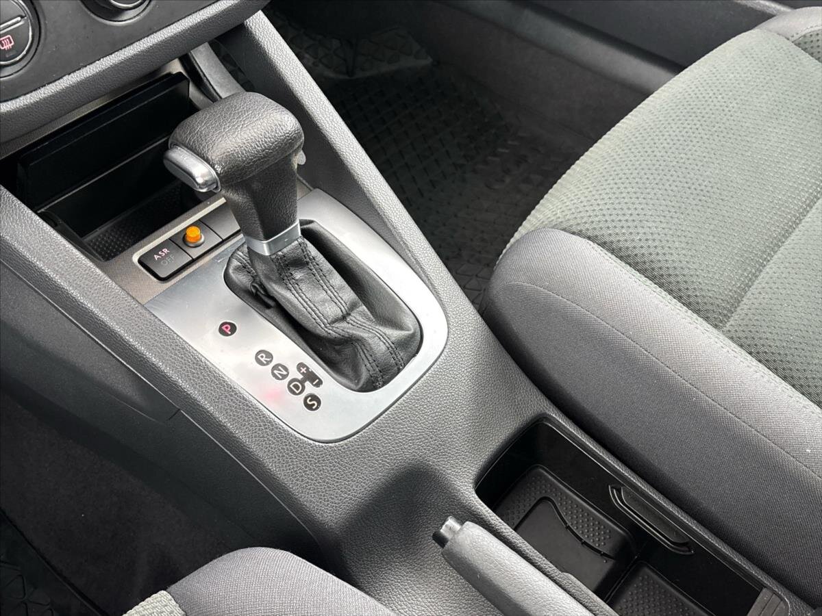 Volkswagen Golf Hatchback 1,6 l 75 kw