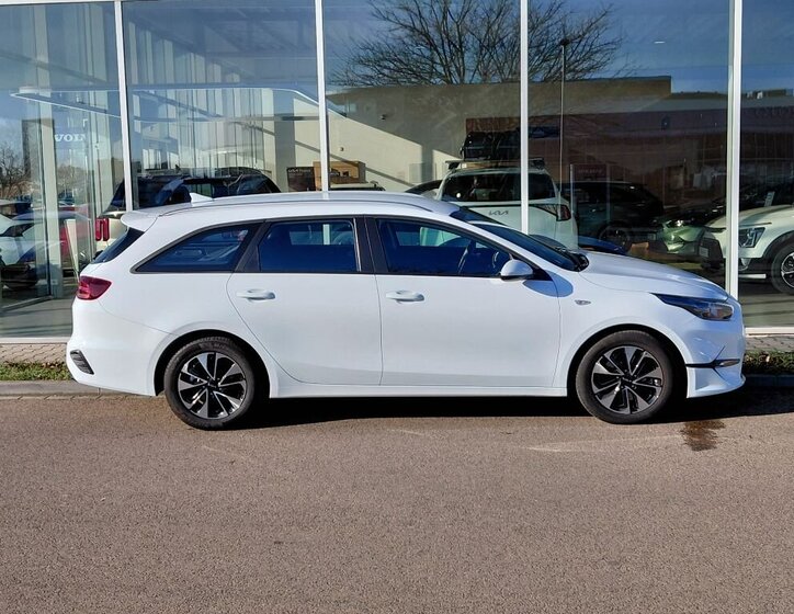 KIA Ceed 8