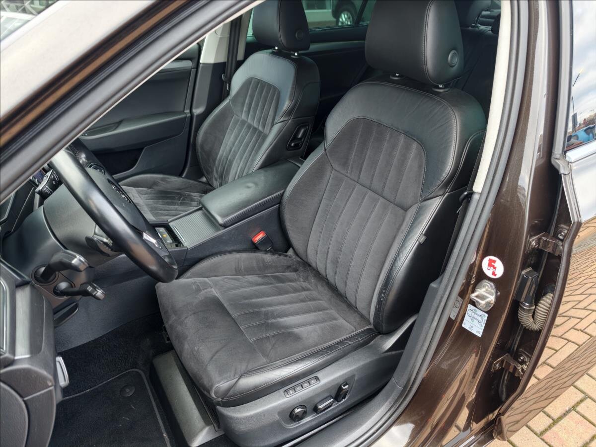 Škoda Superb Liftback 2,0 l 140 kw