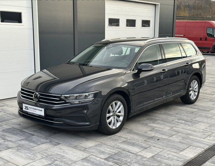 Volkswagen Passat Kombi 1,5 l 110 kw