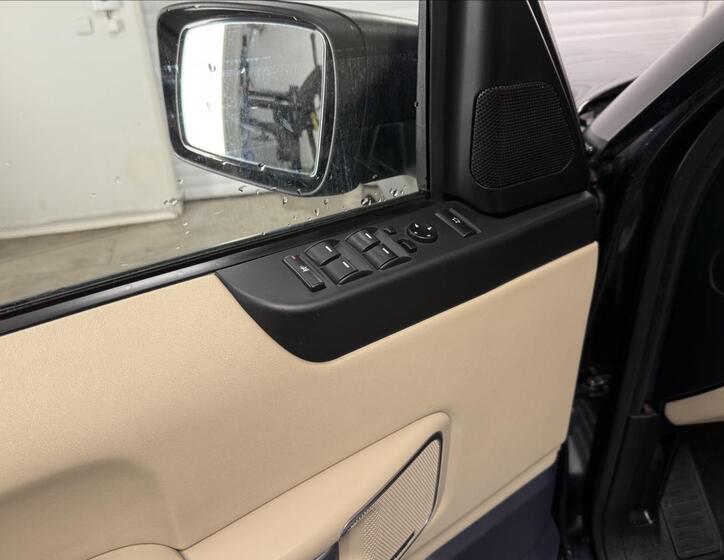 Land Rover Range Rover 28