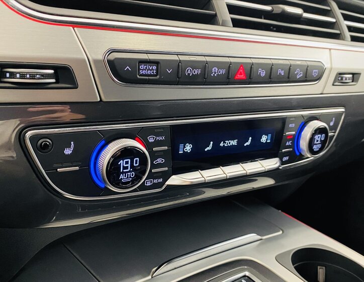 Audi Q7 Kombi 3,0 l 200 kw