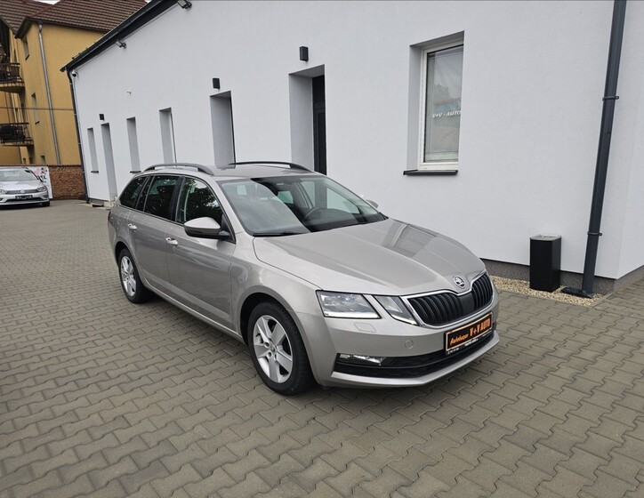 Škoda Octavia 1