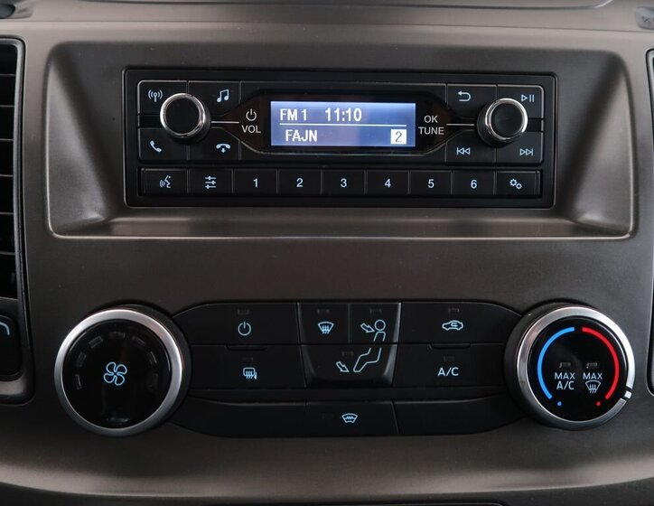 Ford Transit Custom Skříň 2,0 l 77 kw