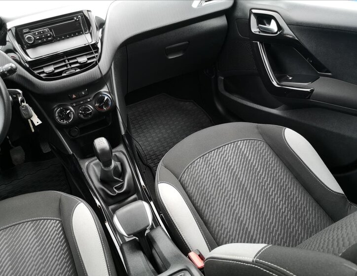 Peugeot 2008 Kombi 1,4 l 50 kw