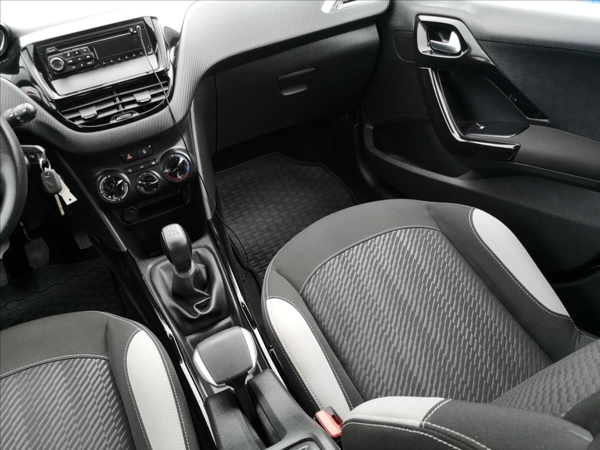 Peugeot 2008 Kombi 1,4 l 50 kw