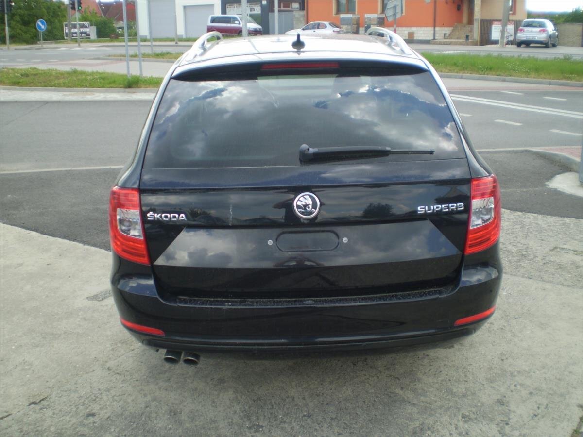 Škoda Superb Kombi 2,0 l 125 kw