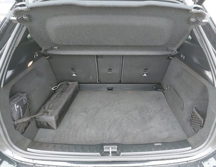 Mercedes-Benz GLA SUV / Terénní 2,0 l 85 kw