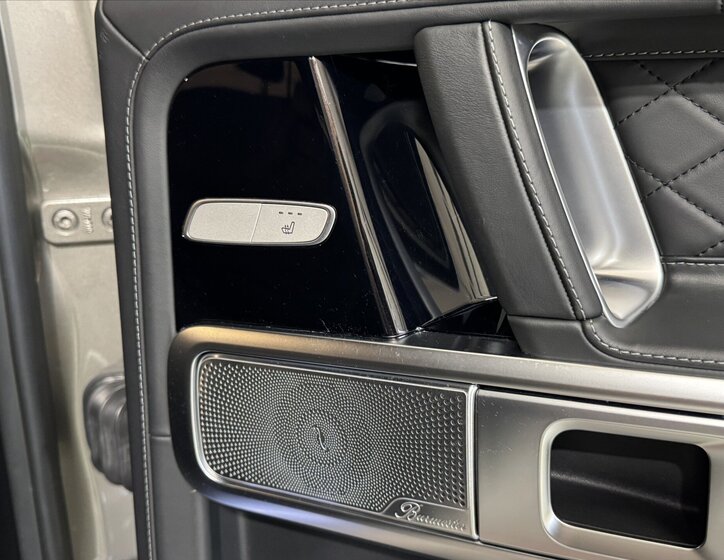 Mercedes-Benz Třídy G SUV / Terénní 4,0 l 430 kw