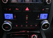 Volkswagen Touareg SUV / Terénní 3,0 l 176 kw