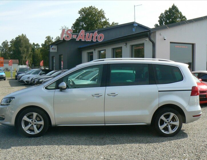 Volkswagen Sharan MPV 2,0 l 103 kw