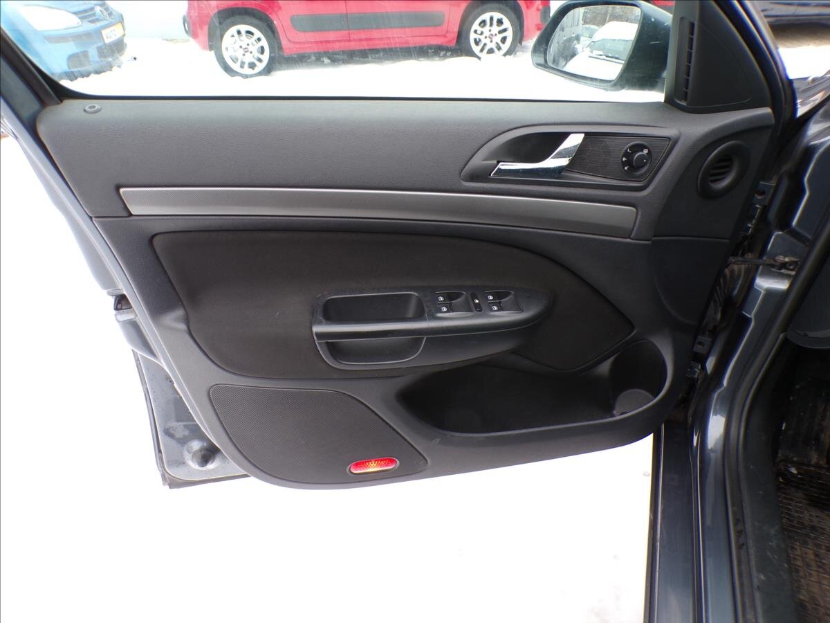 Škoda Octavia Kombi 2,0 l 103 kw