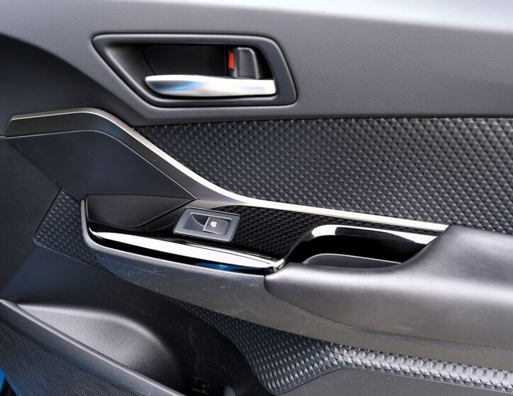 Toyota C-HR Hatchback 1,8 l 125 kw