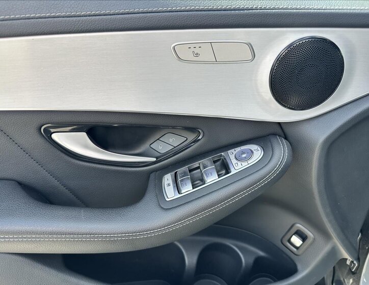 Mercedes-Benz GLC 12