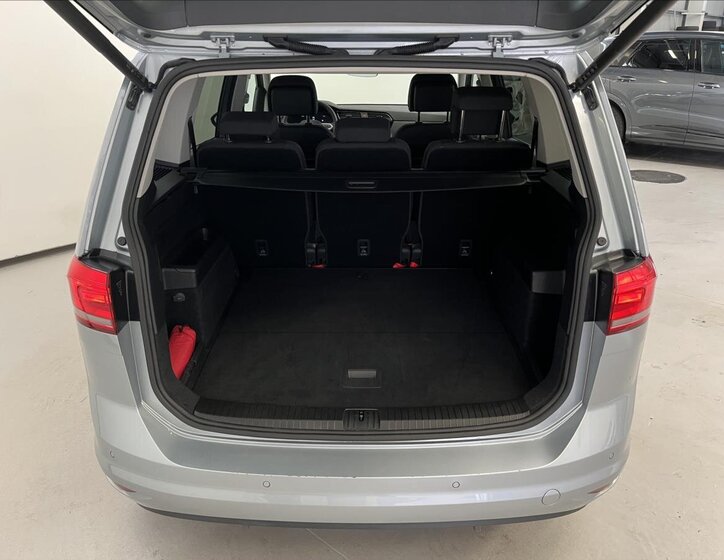 Volkswagen Touran 29