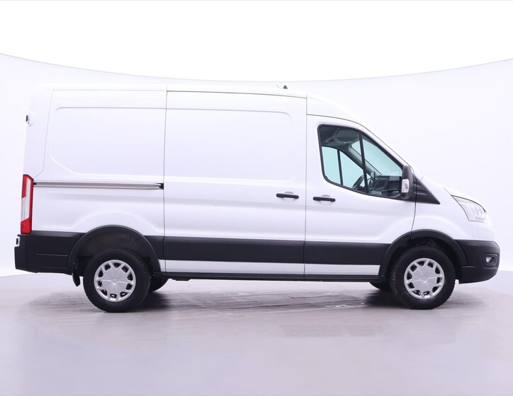Ford Transit 8