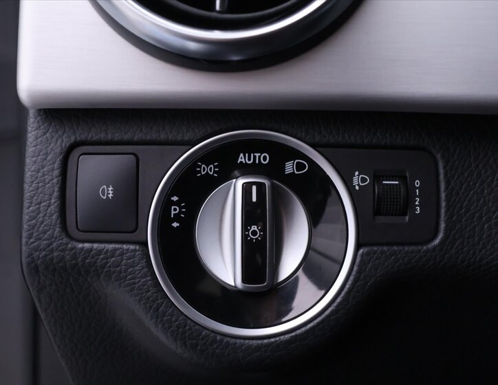 Mercedes-Benz GLK SUV / Terénní 3,0 l 195 kw