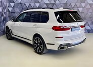 BMW X7 SUV / Terénní 3,0 l 250 kw