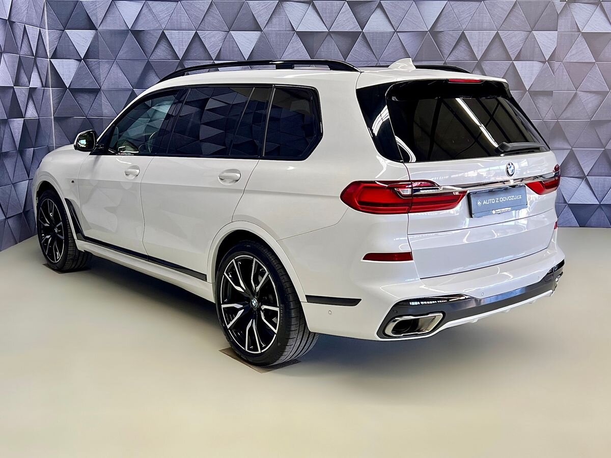 BMW X7 SUV / Terénní 3,0 l 250 kw