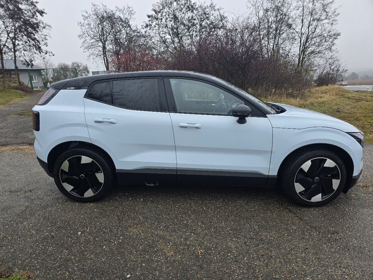 Volvo EX30 SUV 0,0 0