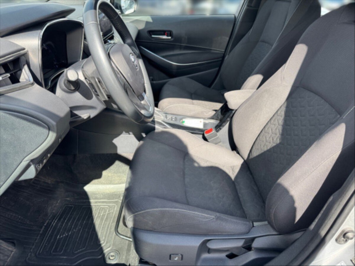 Toyota Corolla Kombi 2,0 l 112 kw