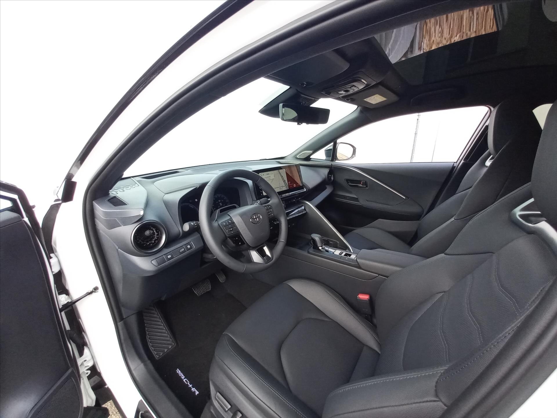 Toyota C-HR CUV / Crossover 1,8 l 72 kw