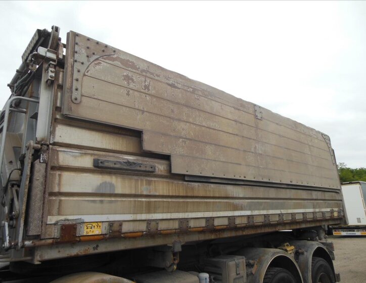 Mercedes-Benz Ostatní 24