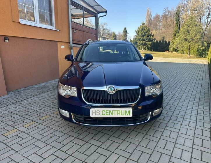 Škoda Superb 9