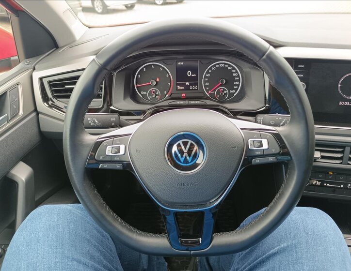Volkswagen Polo Hatchback 999,0 70 kw