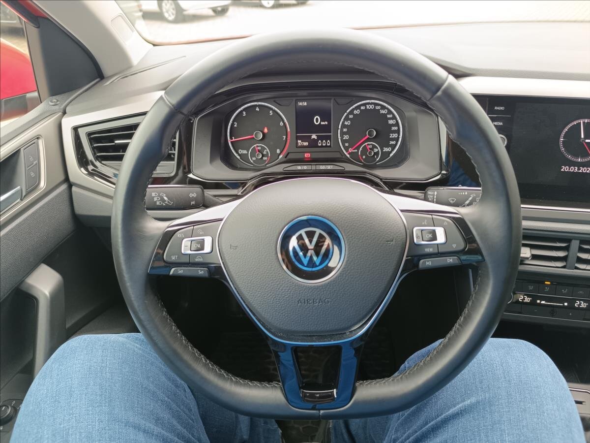 Volkswagen Polo Hatchback 999,0 70 kw