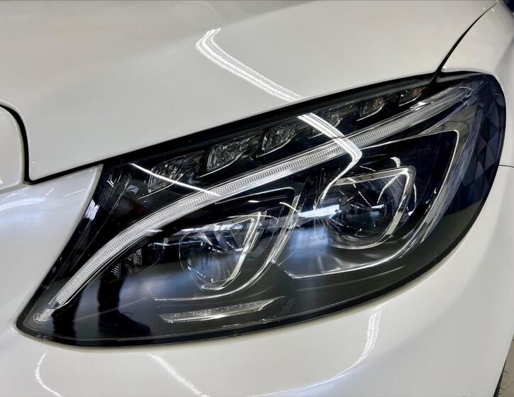 Mercedes-Benz Třídy C 8