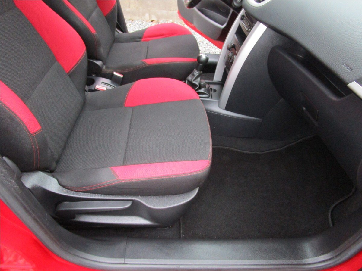 Peugeot 207 Kombi 1,4 l 54 kw