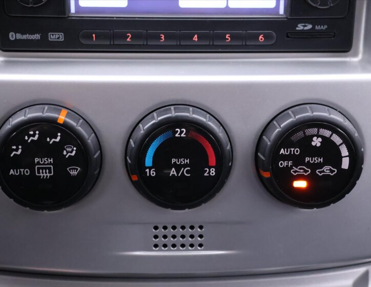 Nissan NV200 VAN / Minibus 1,5 l 81 kw