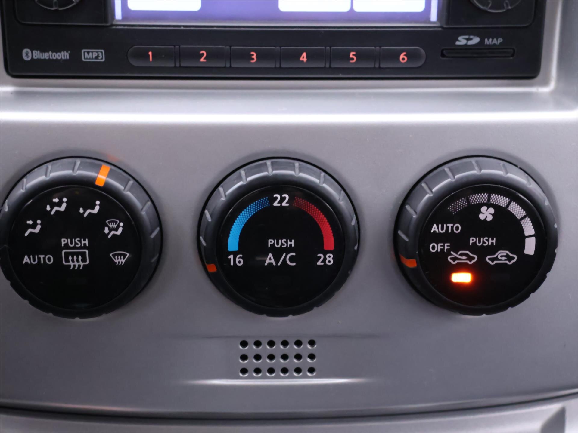 Nissan NV200 VAN / Minibus 1,5 l 81 kw