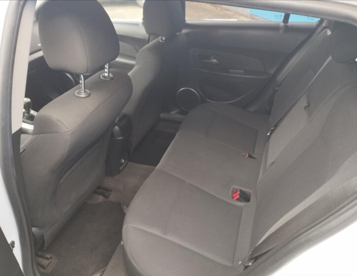 Chevrolet Cruze Kombi 1,7 l 96 kw